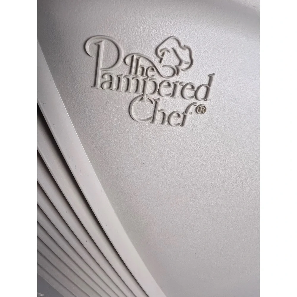 Pampered‎ Chef Stoneware Cover Lid For Round Deep Dish Baker #1391